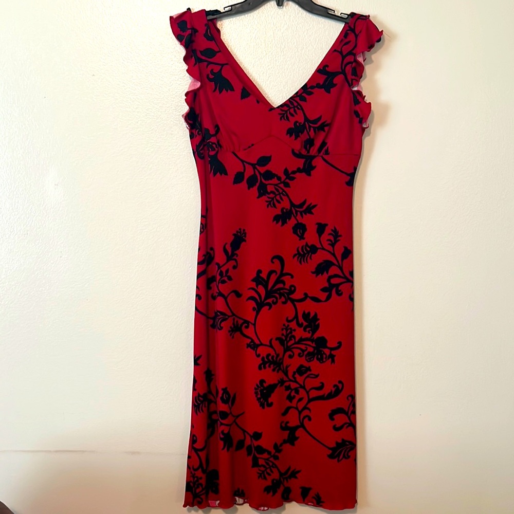 LA BELLE Large red and black knee length, flirty Summer dress
